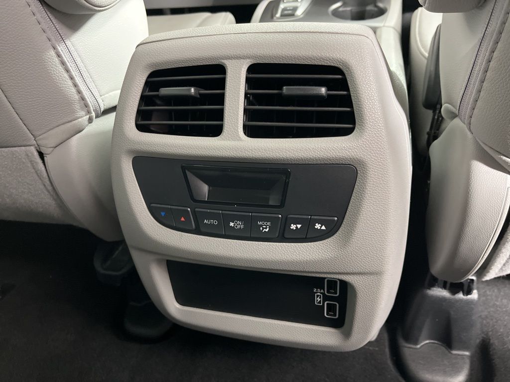 Thumbnail: 2022 Honda Pilot - 10