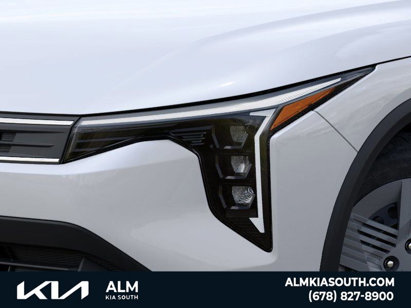 New 2025 White Kia LX image 10