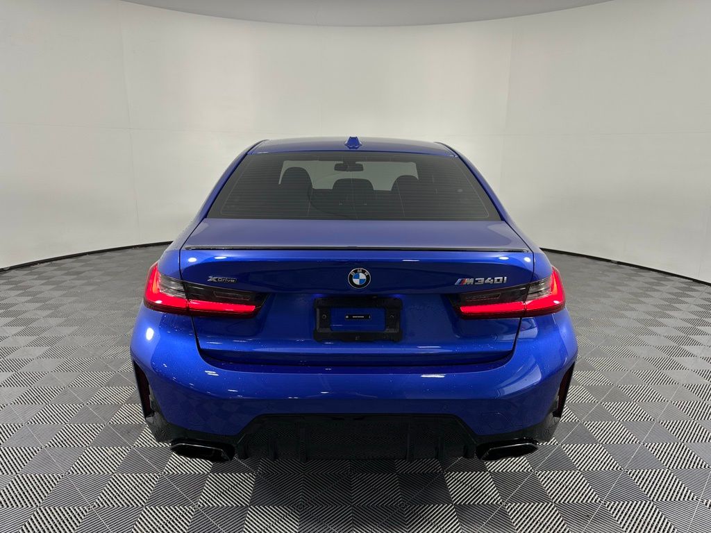 Thumbnail: 2025 BMW 3 Series - 6
