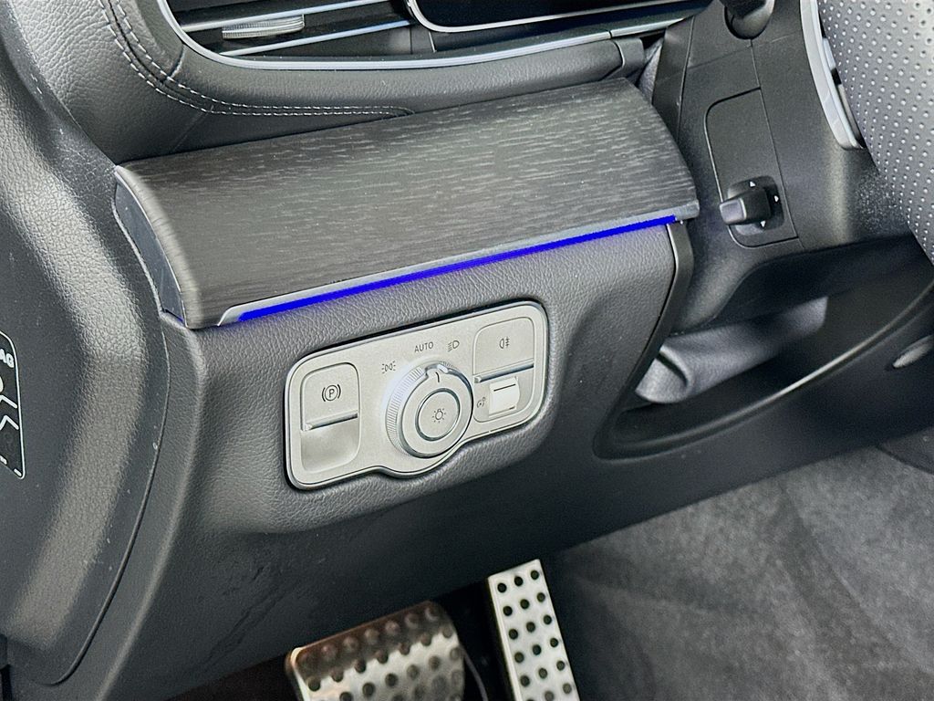 Thumbnail: 2025 Mercedes-Benz GLS - 10