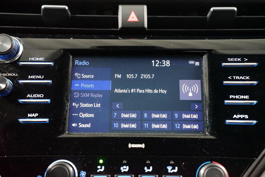 Thumbnail: 2020 Toyota Camry - 17