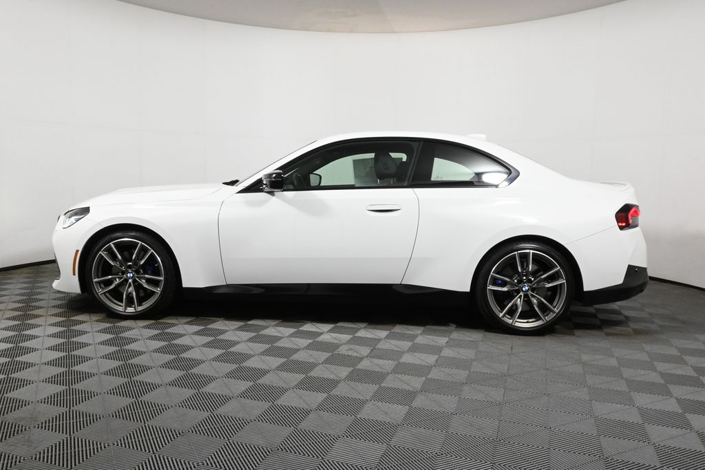 Thumbnail: 2022 BMW 2 Series - 2