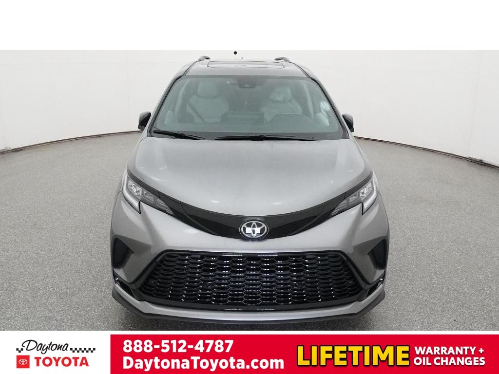 New 2026 Toyota Sienna Van