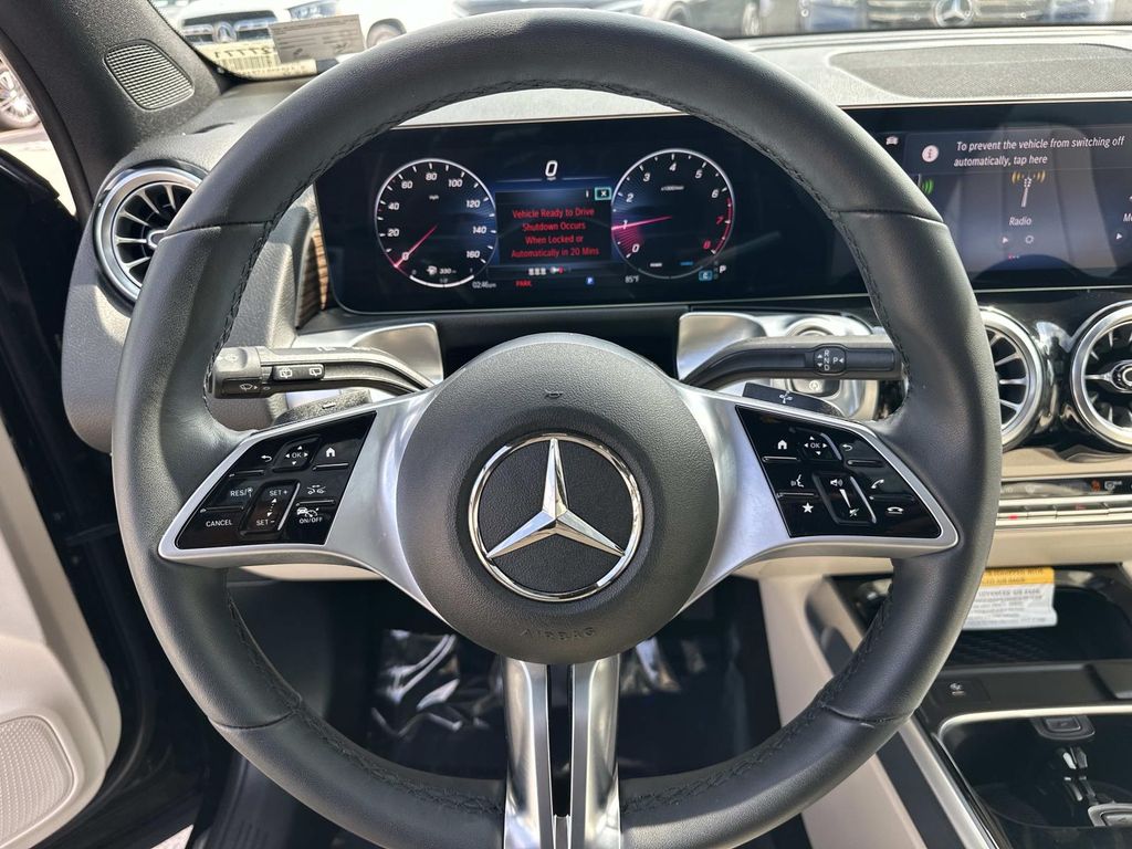 Thumbnail: 2026 Mercedes-Benz GLB - 25