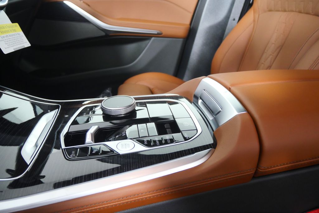 Thumbnail: 2026 BMW X5 - 21