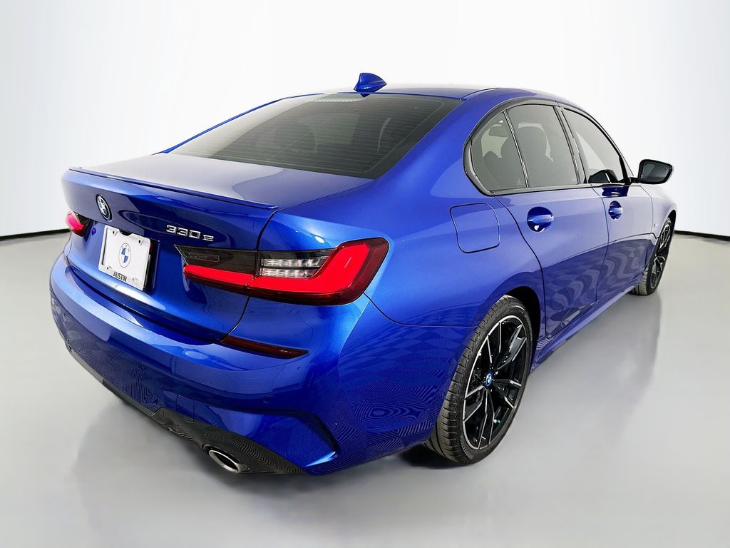 Thumbnail: 2022 BMW 3 Series - 5