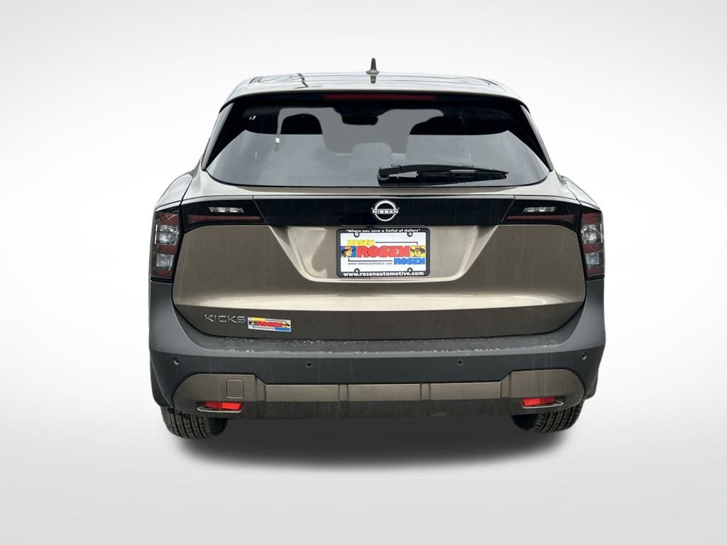 2025 Nissan Kicks SV photo