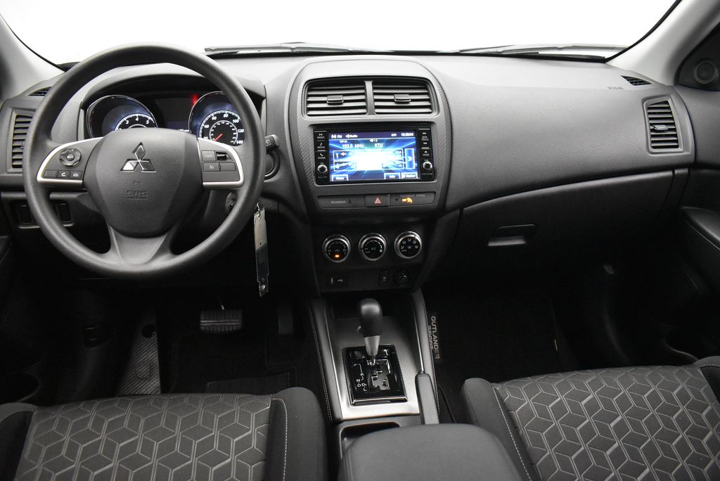 2024 Mitsubishi Outlander Sport ES 24
