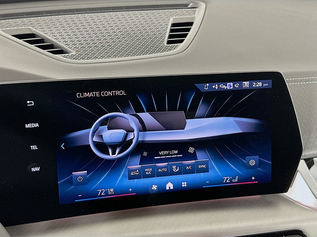 Thumbnail: 2026 BMW X2 - 14