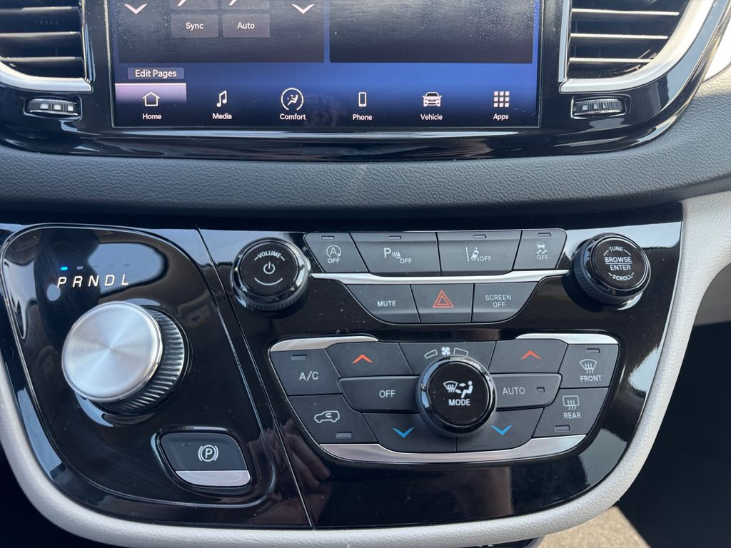 2023 Chrysler Pacifica Touring L Black at Bob Ruth Ford