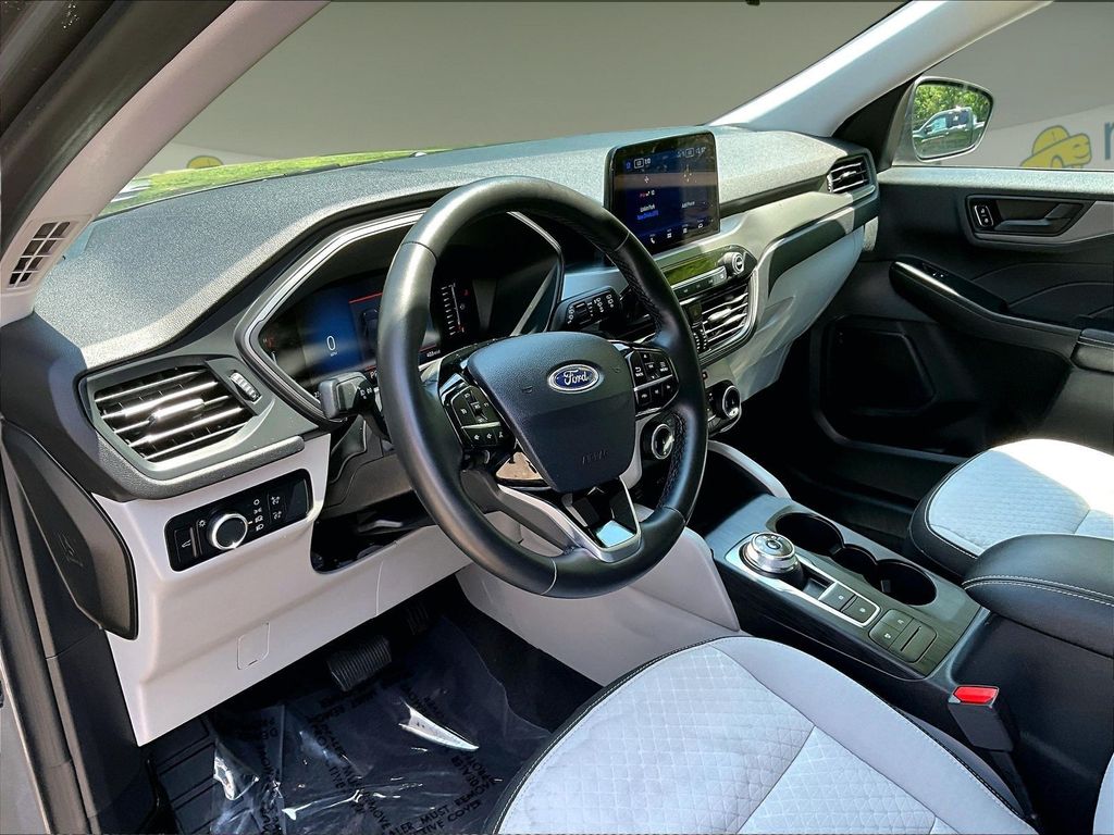 2023 Ford Escape — photo 12