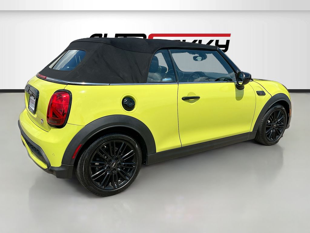 Used 2024 Yellow MINI Signature image 7