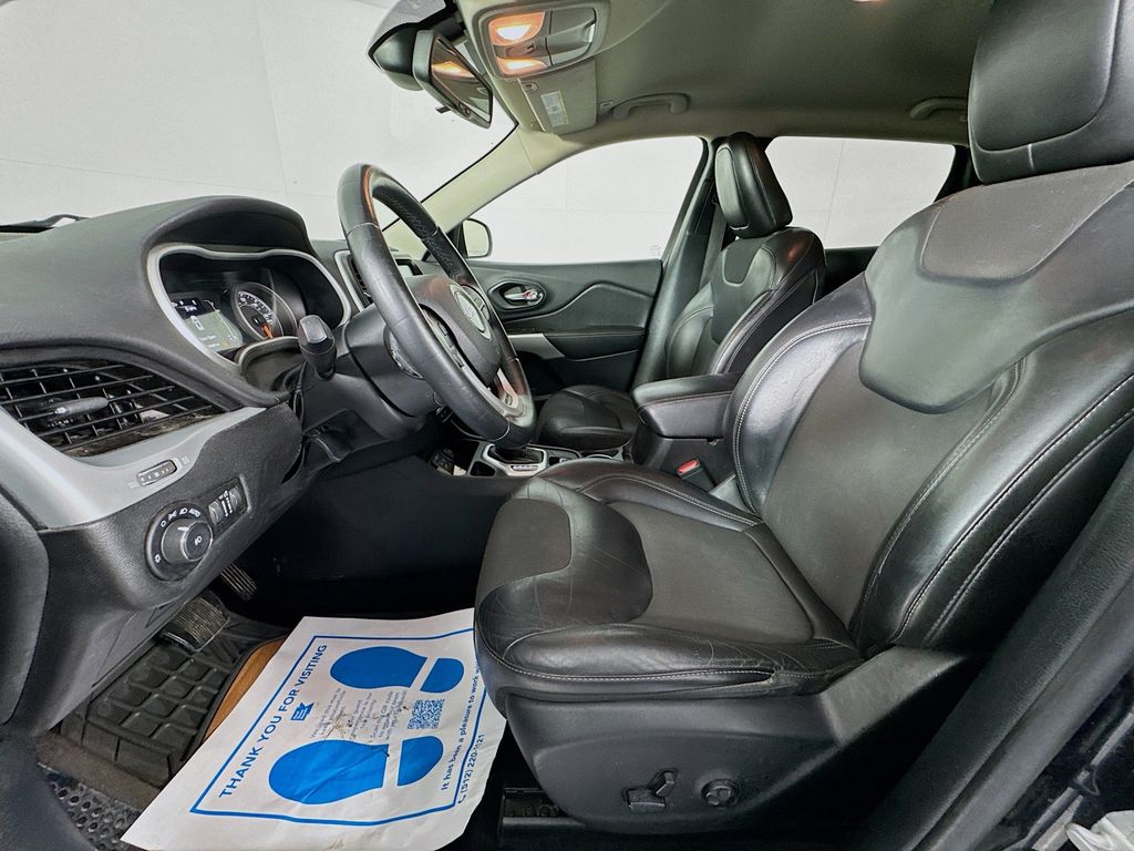 Used Car 2018 Jeep Cherokee  Latitude Plus For Sale Under $10,000 In Austin, Texas