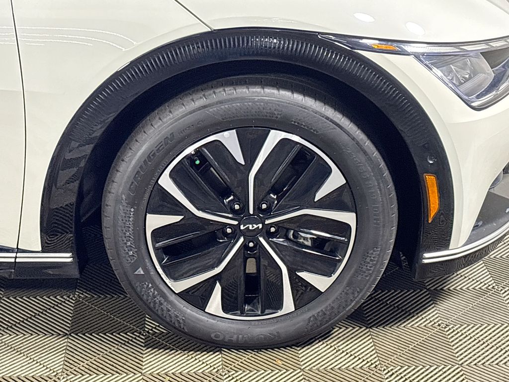 2022 Kia EV6 Wind
