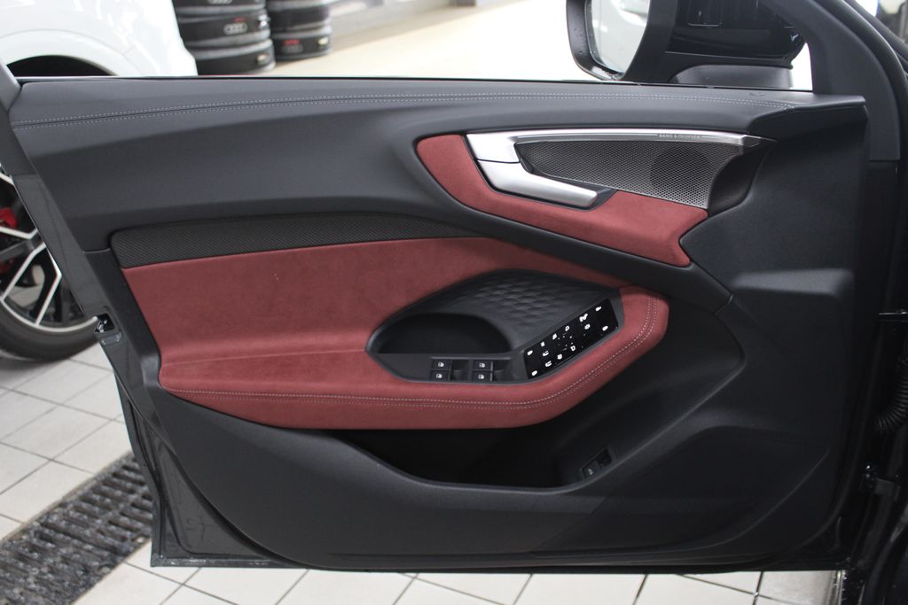 Thumbnail: 2025 Audi S5 - 15