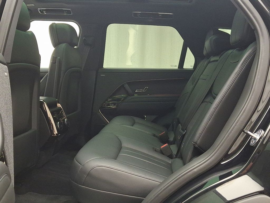 Thumbnail: 2023 Land Rover Range Rover Sport - 10