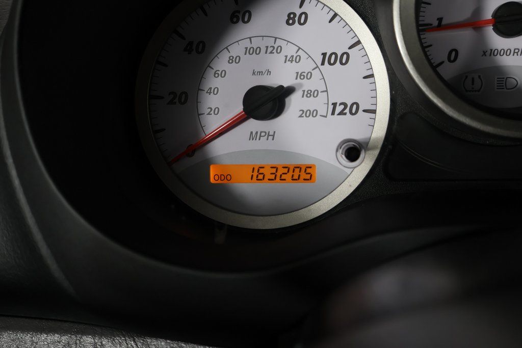 Thumbnail: 2005 Toyota RAV4 - 17