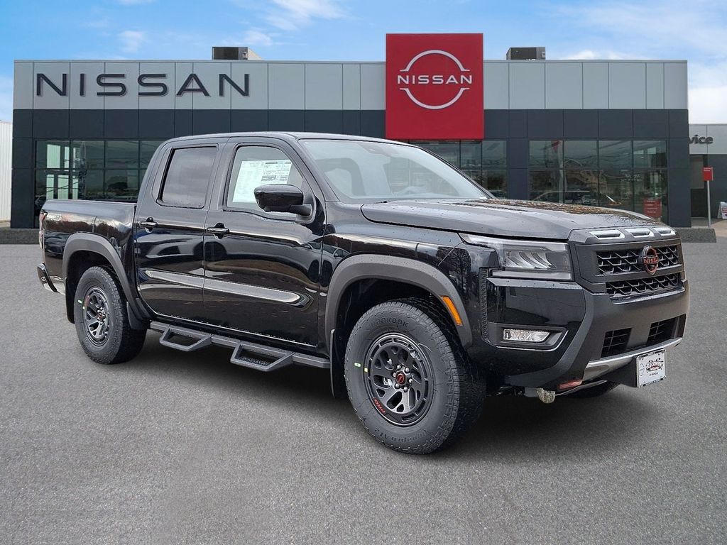 Super Black 2026 Nissan Frontier PRO-4X Crew Cab 4WD Pickup Truck Four-Wheel Drive 9-Speed Automatic Overdrive