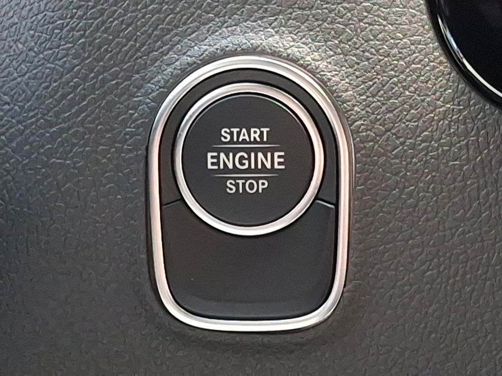 2025 Mercedes-Benz Sprinter 2500 18