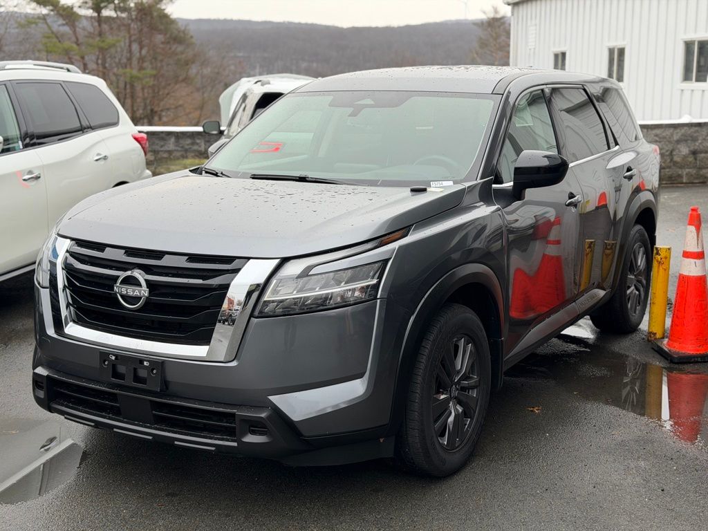 2023 Nissan Pathfinder S 4WD