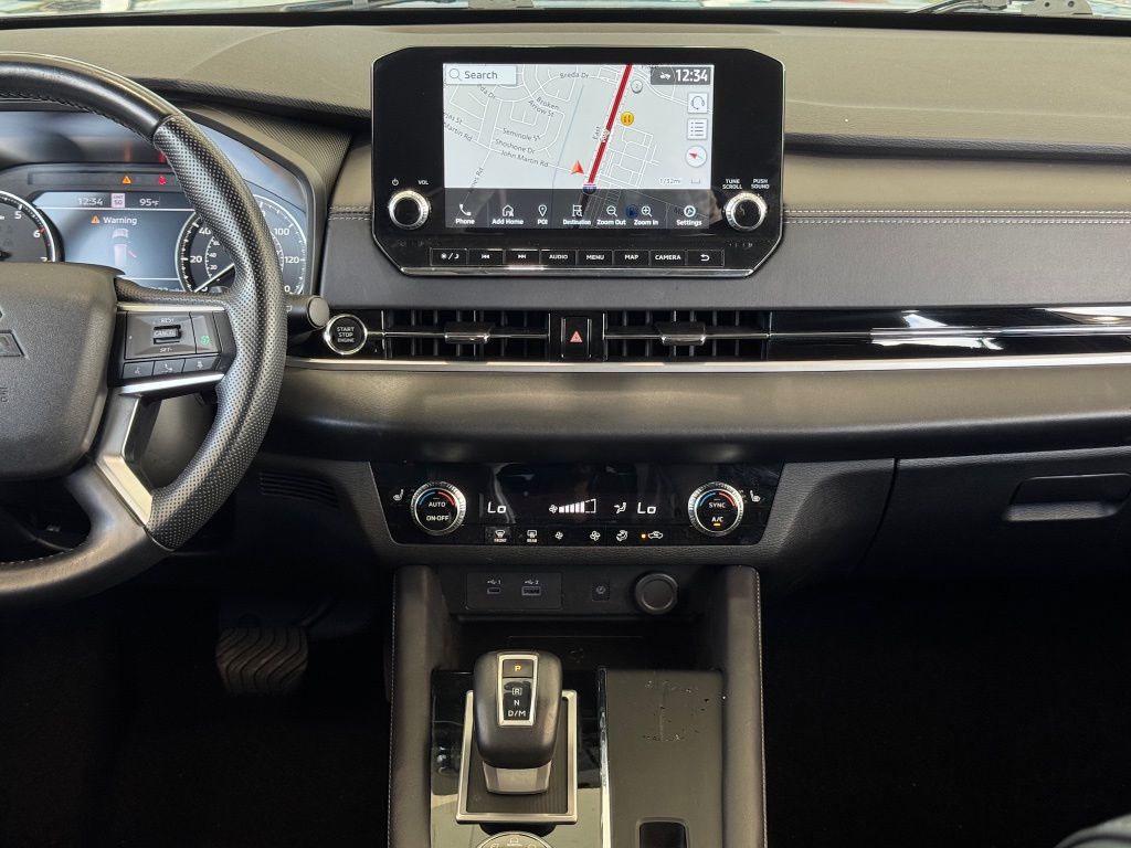 2024 Mitsubishi Outlander SE Silver at South Houston Nissan