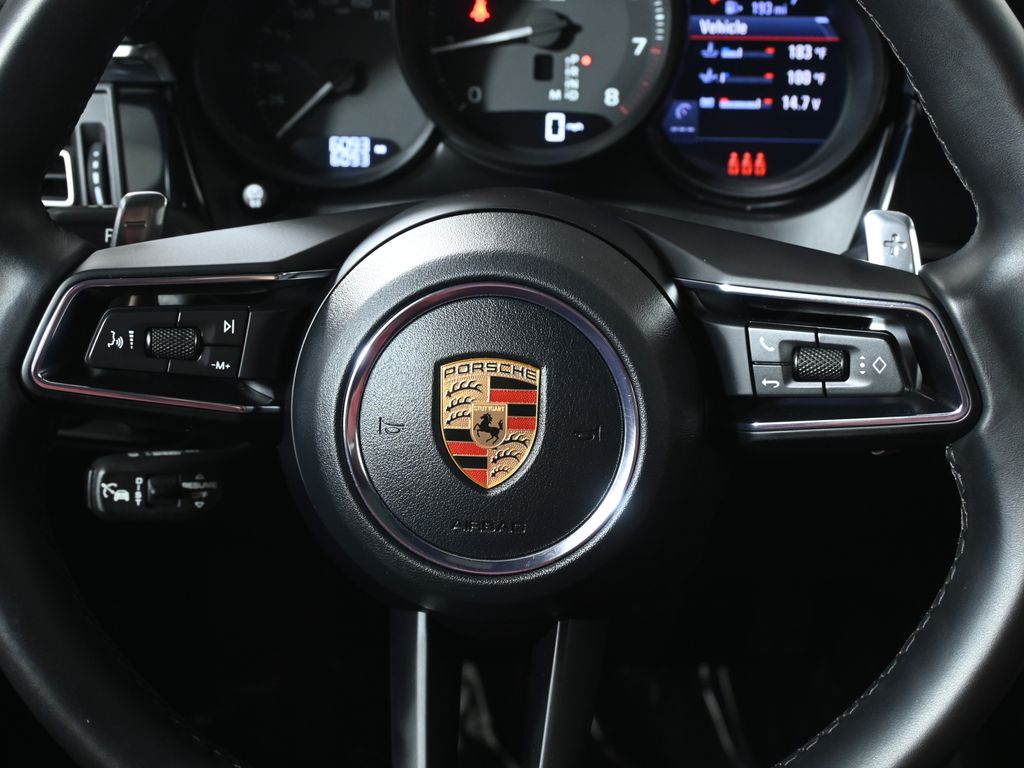 Thumbnail: 2026 Porsche Macan - 19