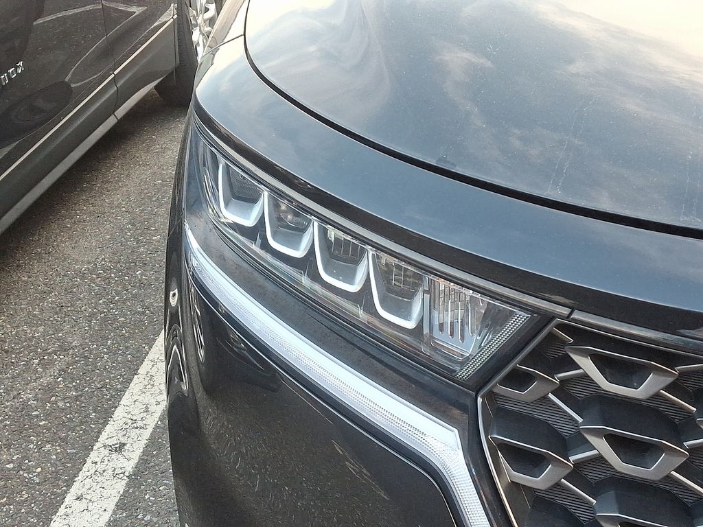 2022 Kia Sorento S 4