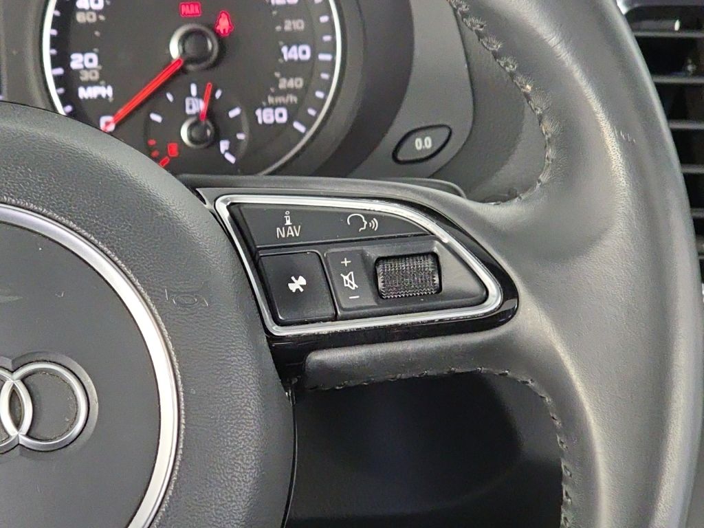 Thumbnail: 2018 Audi Q3 - 30