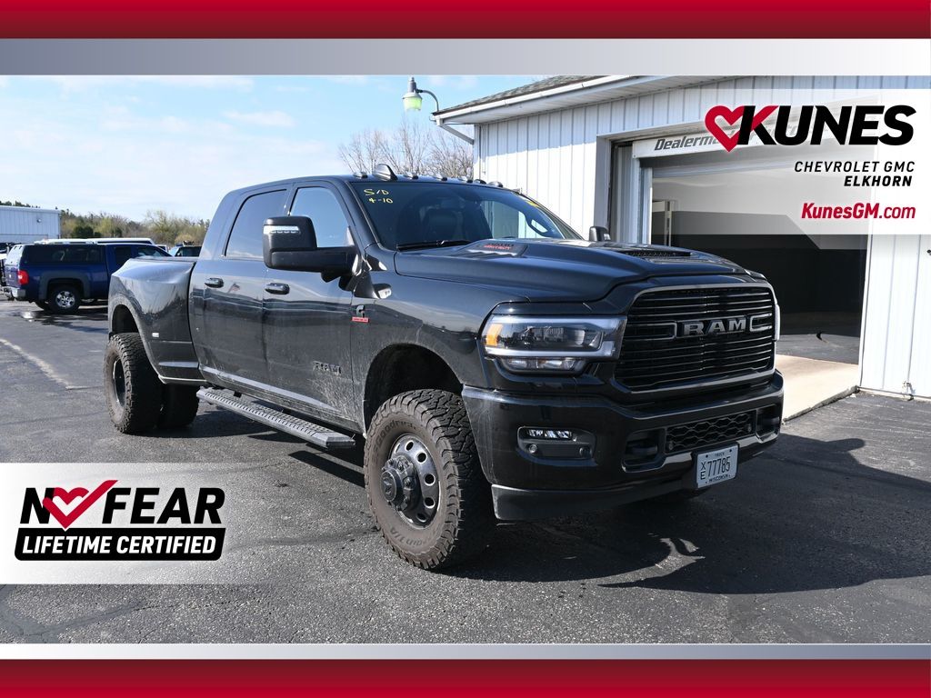 Diamond Black Crystal Pearlcoat 2024 RAM 3500 Laramie Mega Cab DRW 4WD Pickup Truck Four-Wheel Drive 6-Speed Automatic