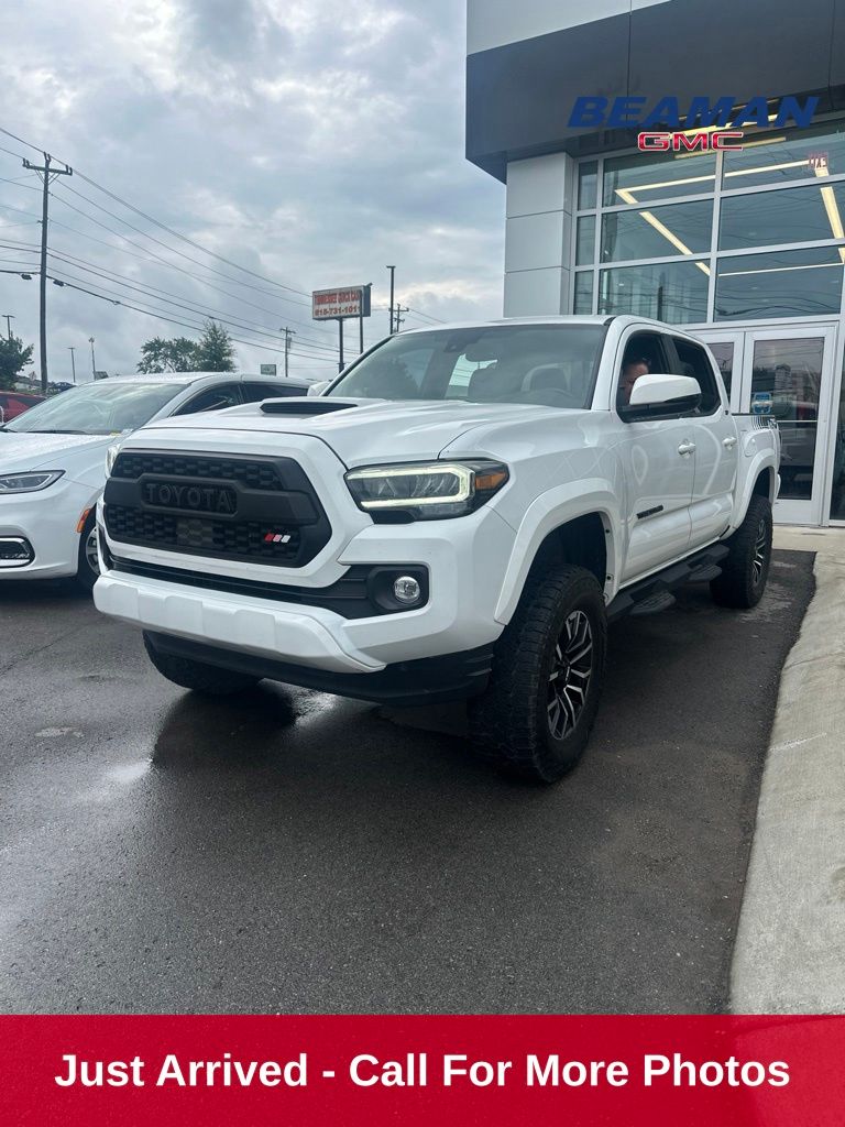 Super White 2020 Toyota Tacoma Pickup Truck Four-Wheel Drive 6-Speed Manual