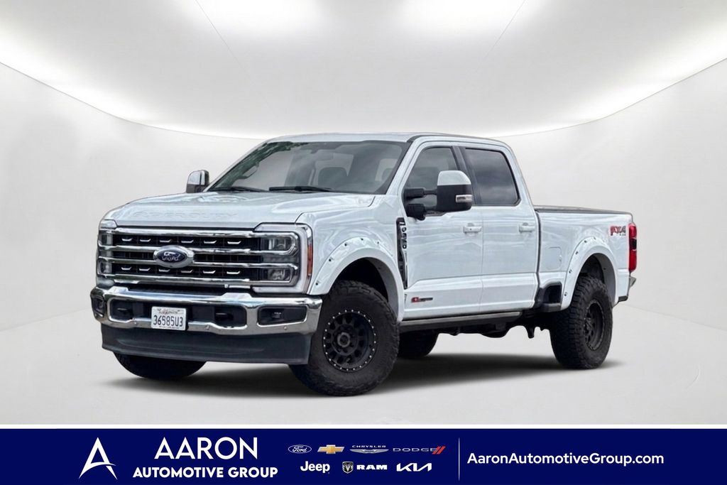 Oxford White 2023 Ford F-350 Super Duty Pickup Truck Four-Wheel Drive Automatic