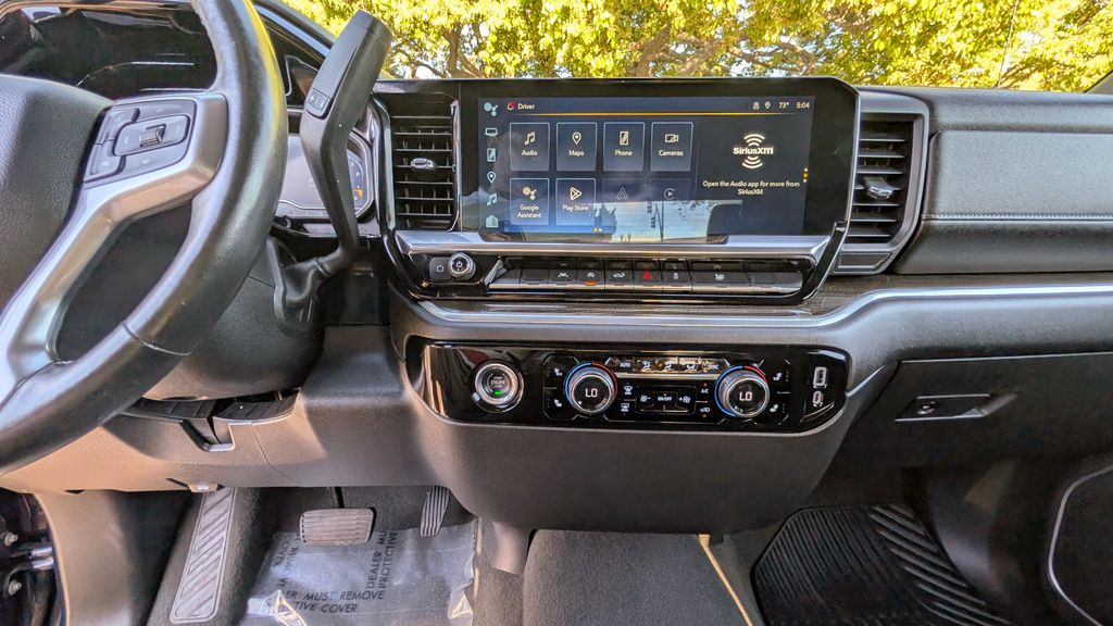 Used 2022 Chevrolet Silverado 1500 LT 4D Crew Cab