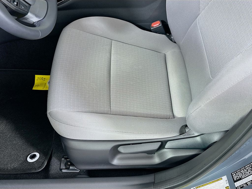 Thumbnail: 2024 Toyota Prius - 20