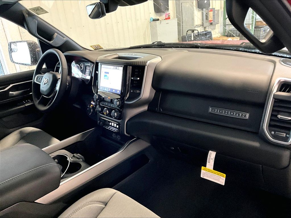 2026 Ram 1500 — photo 10