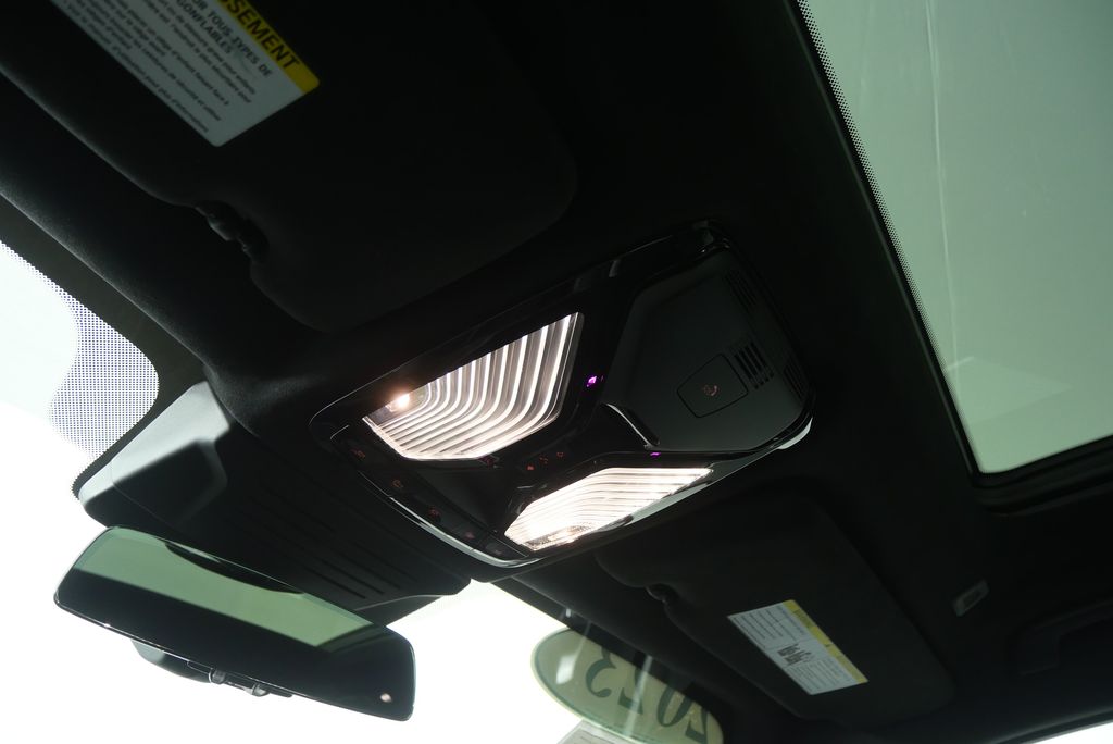 Thumbnail: 2023 BMW X7 - 25