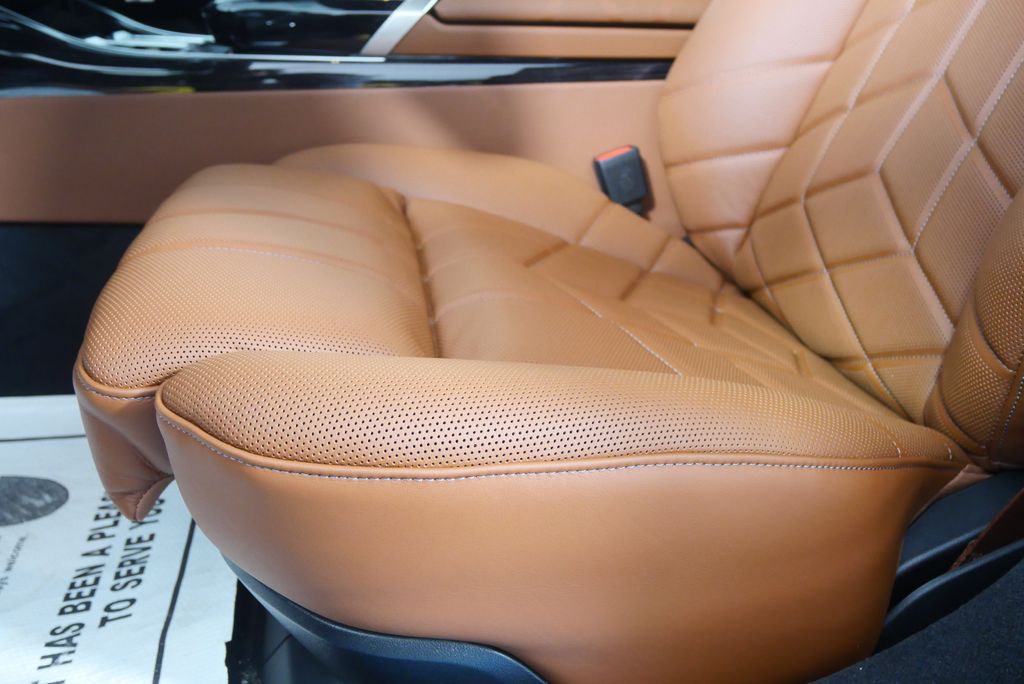 Thumbnail: 2026 BMW i7 - 10