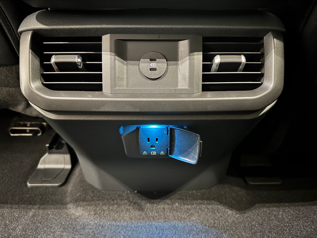 New 2026 White Ford Lariat image 21