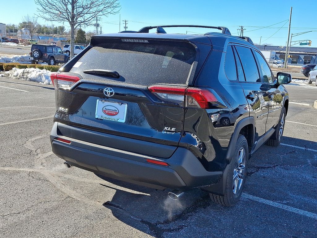 Thumbnail: 2025 Toyota RAV4 - 4