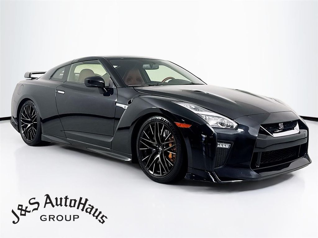 2021 Nissan GT-R Premium AWD