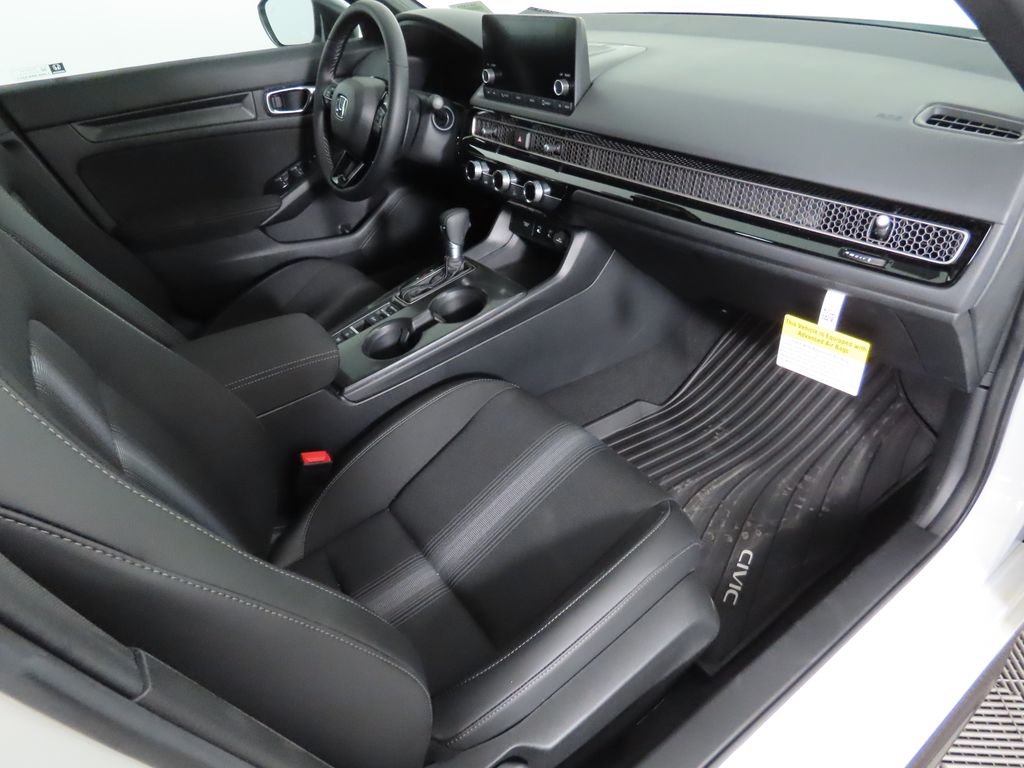 2025 Honda Civic Sport 18