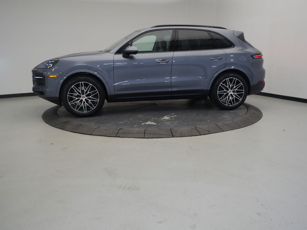 Thumbnail: 2026 Porsche Cayenne - 2