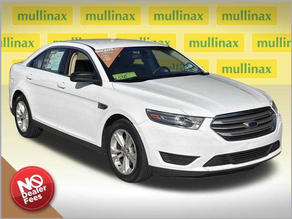 2017 Ford Taurus SE's photo