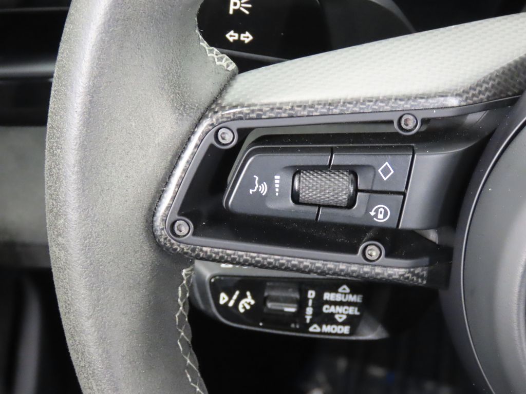 Thumbnail: 2022 Porsche Taycan - 18