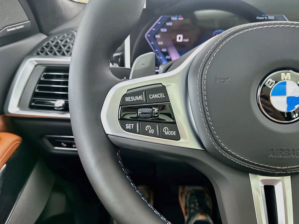 Thumbnail: 2027 BMW X7 - 11