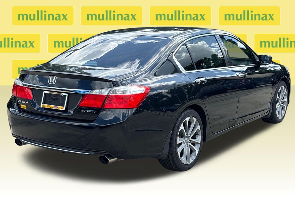 Used 2015 Black Honda Sport image 4