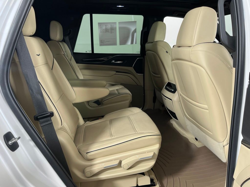 Thumbnail: 2022 Cadillac Escalade - 7