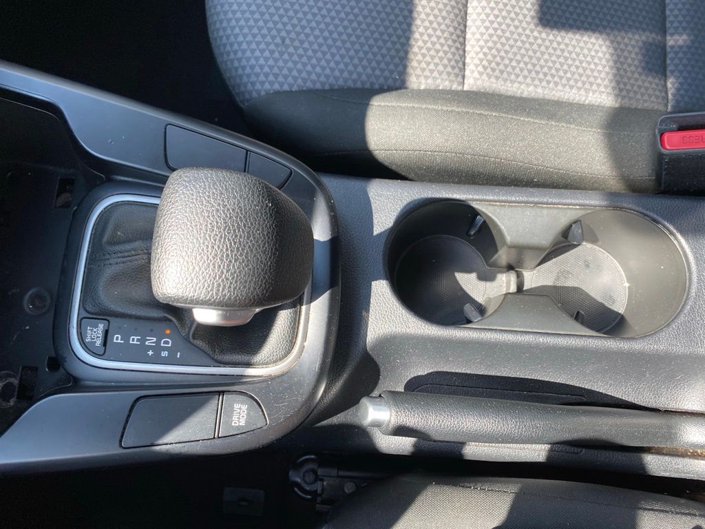 Certified Used 2024 Red Kia LX image 23