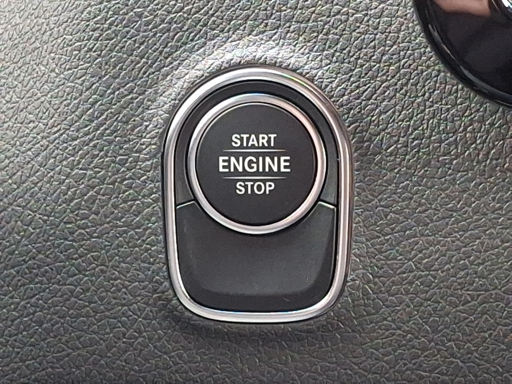 2025 Mercedes-Benz Sprinter 2500 18