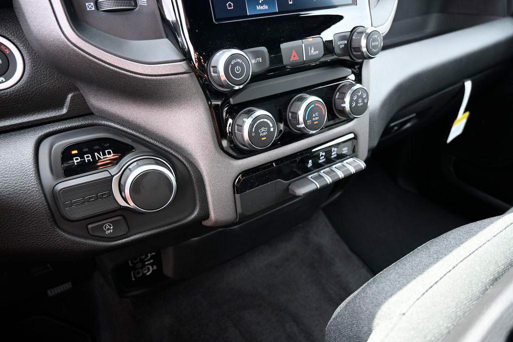 2026 Ram 1500 Express - 8