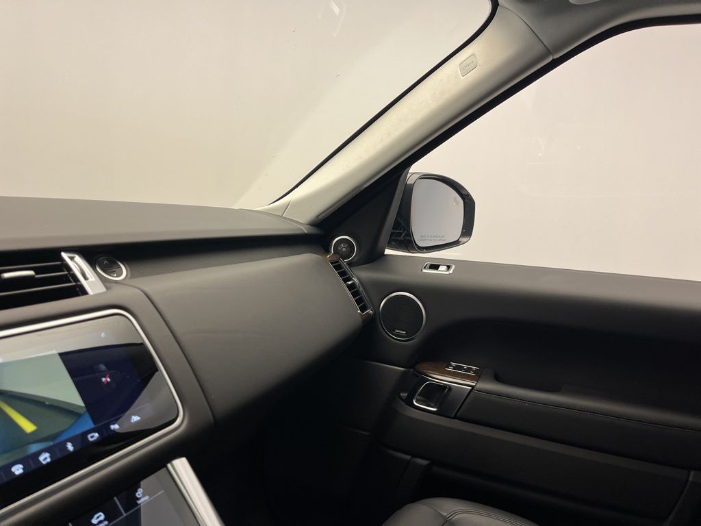 Thumbnail: 2022 Land Rover Range Rover Sport - 21